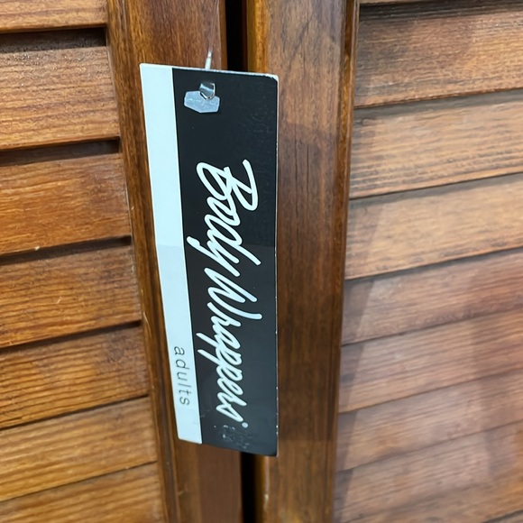 Body Wrappers Long Sleeve Leotard Nude Size XL NWT - Picture 2 of 4